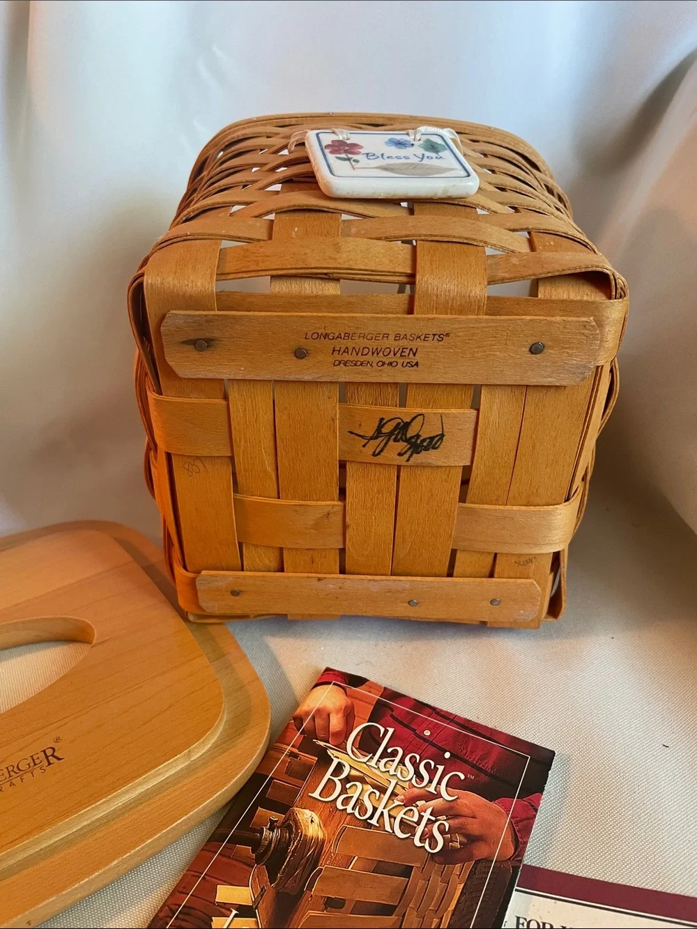 Longaberger, tall tissue basket